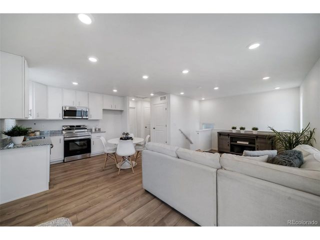 46523 Gold Prairie Dr, Bennett, CO 80102