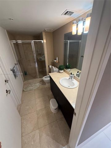 250 Sunny Isles Blvd TH-207, Sunny Isles Beach, FL 33160