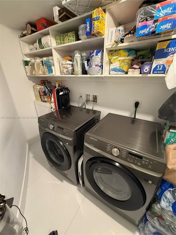 250 Sunny Isles Blvd TH-207, Sunny Isles Beach, FL 33160