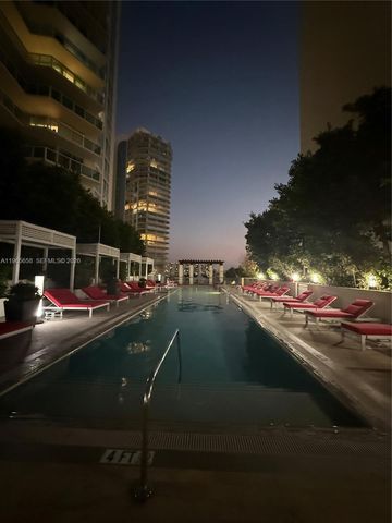 250 Sunny Isles Blvd TH-207, Sunny Isles Beach, FL 33160