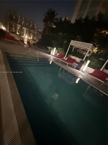 250 Sunny Isles Blvd TH-207, Sunny Isles Beach, FL 33160