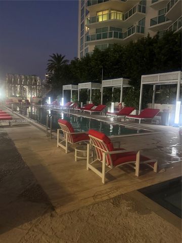 250 Sunny Isles Blvd TH-207, Sunny Isles Beach, FL 33160