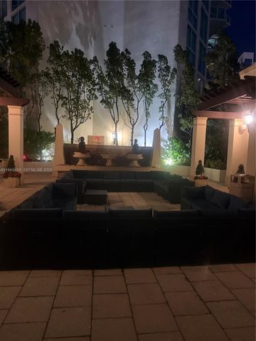 250 Sunny Isles Blvd TH-207, Sunny Isles Beach, FL 33160