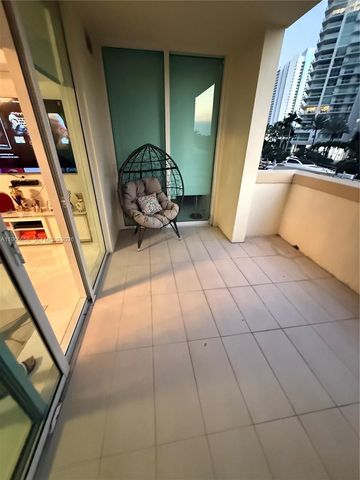 250 Sunny Isles Blvd TH-207, Sunny Isles Beach, FL 33160