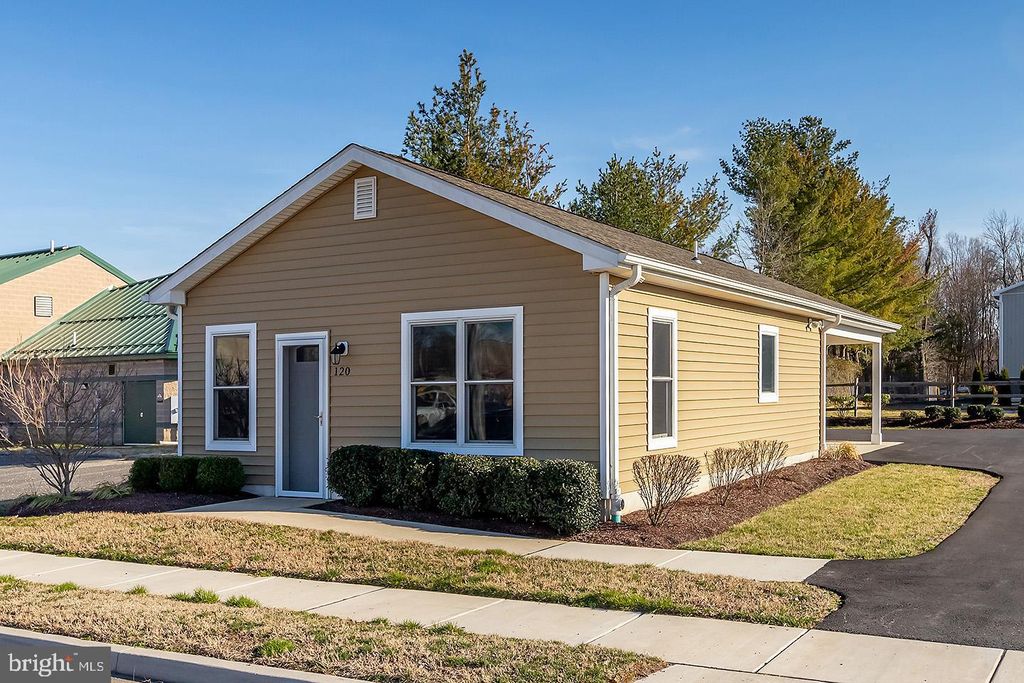 120 GROVE ST, Glassboro, NJ 08028
