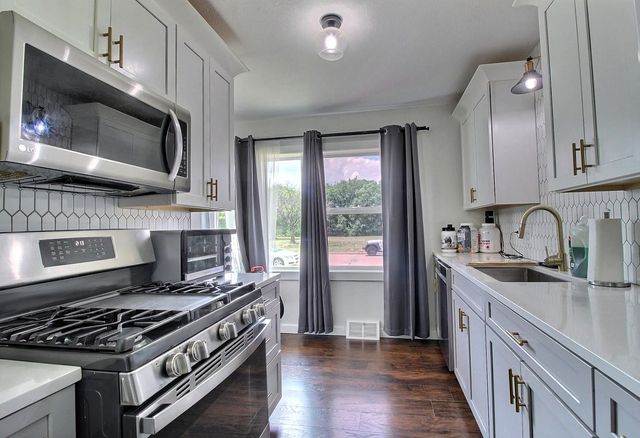 3434 S Washington Ave, Wichita, KS 67216