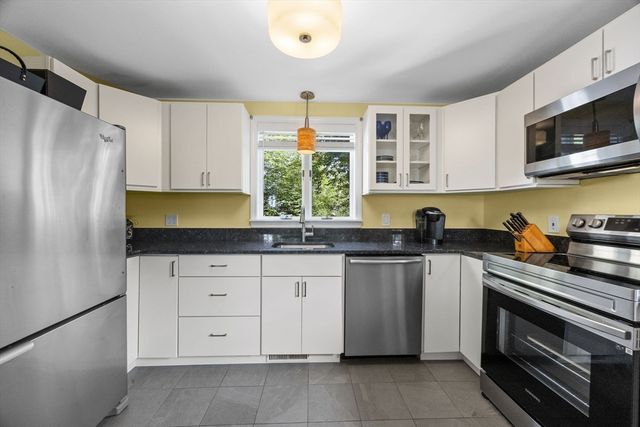 343 Bradford Street, Provincetown, MA 02657