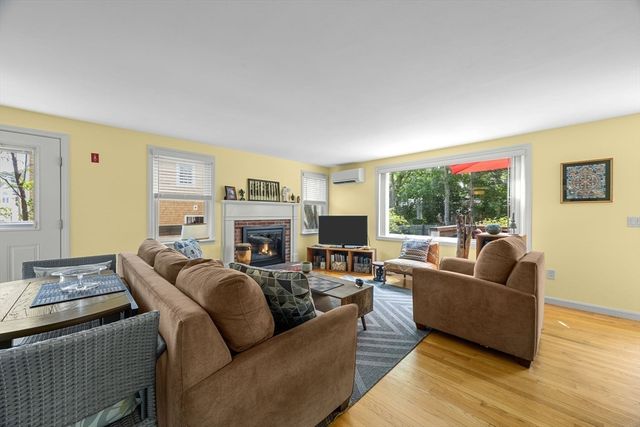 343 Bradford Street, Provincetown, MA 02657
