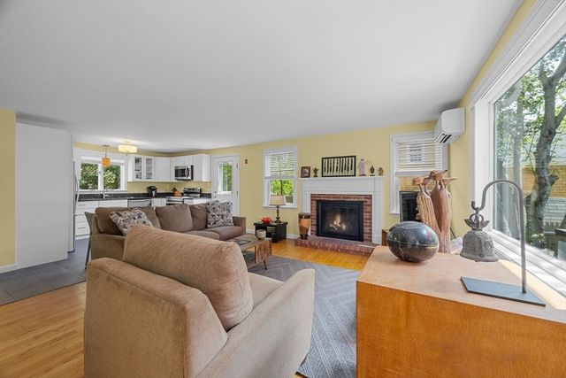 343 Bradford Street, Provincetown, MA 02657