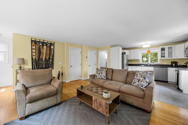 343 Bradford Street, Provincetown, MA 02657