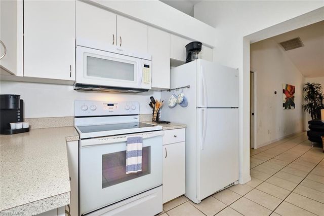 2201 SE 5th AVE, Cape Coral, FL 33990