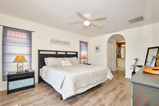 2201 SE 5th AVE, Cape Coral, FL 33990