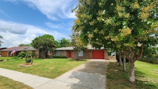 1423 Main Street, Kaufman, TX 75142
