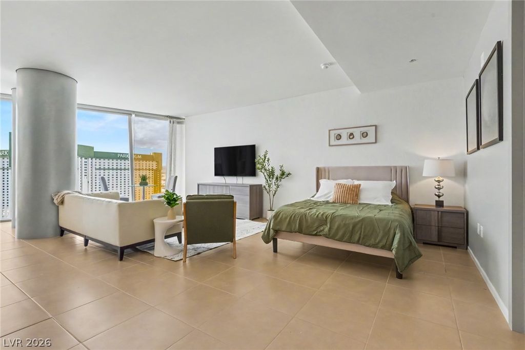 3726 Las Vegas Boulevard 2207, Las Vegas, NV 89158
