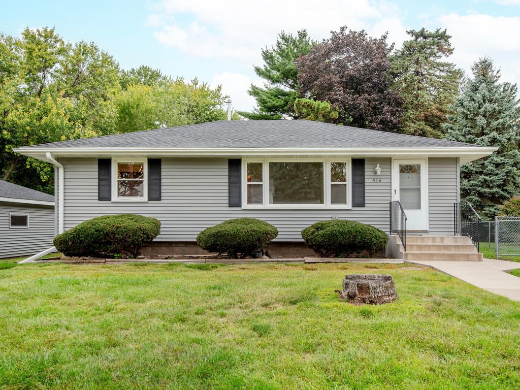 416 21st Avenue S, South Saint Paul, MN 55075 — exterior