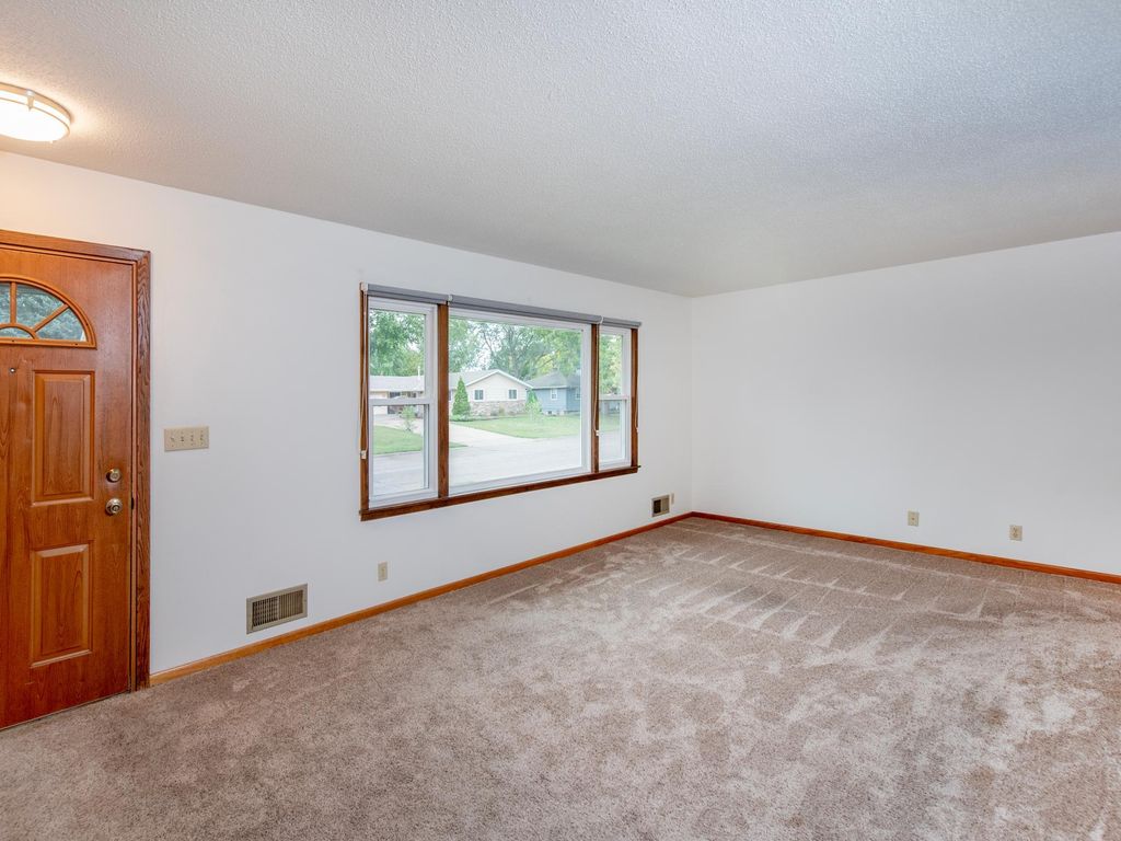 416 21st Avenue S, South Saint Paul, MN 55075 — photo 4