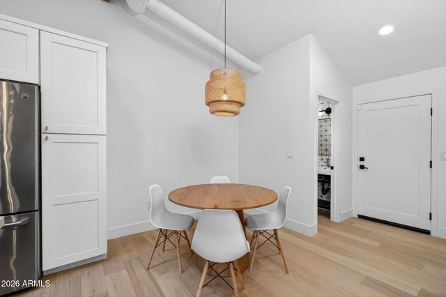 4842 E FAIRMOUNT Avenue, Phoenix, AZ 85018