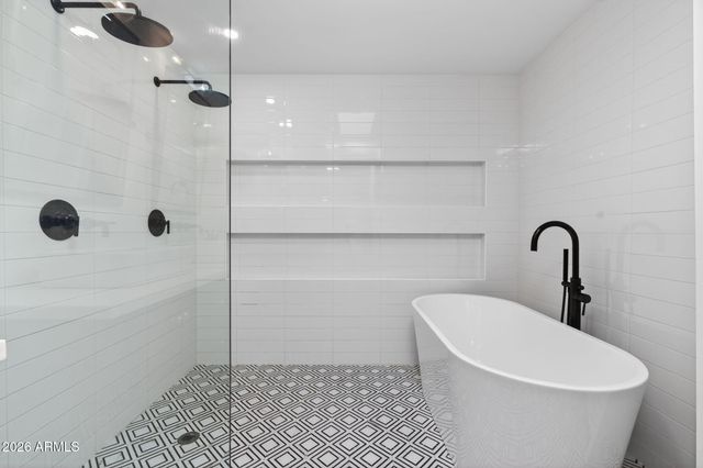 4842 E FAIRMOUNT Avenue, Phoenix, AZ 85018