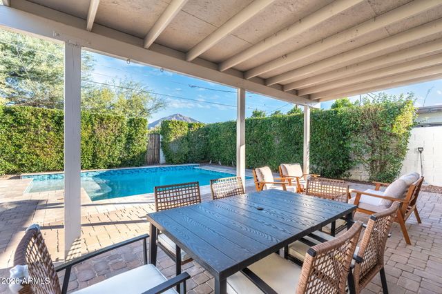 4842 E FAIRMOUNT Avenue, Phoenix, AZ 85018