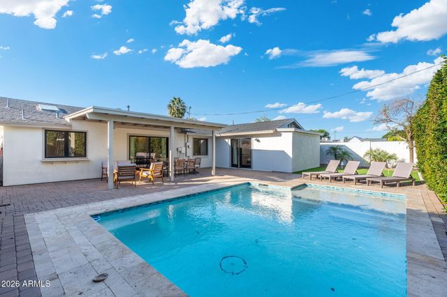 4842 E FAIRMOUNT Avenue, Phoenix, AZ 85018