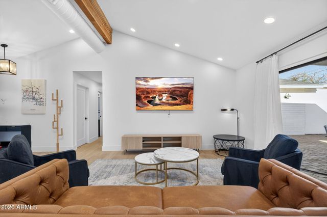 4842 E FAIRMOUNT Avenue, Phoenix, AZ 85018