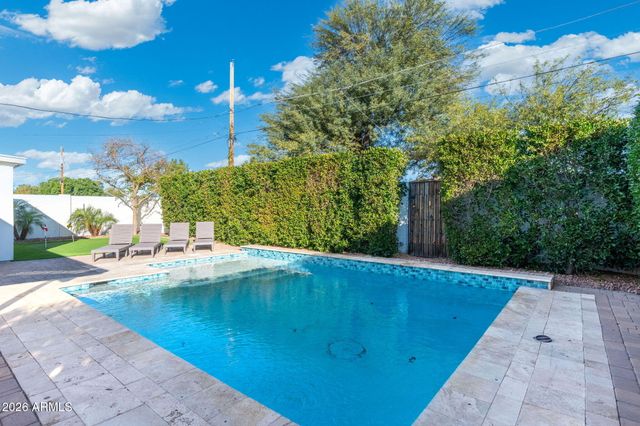 4842 E FAIRMOUNT Avenue, Phoenix, AZ 85018