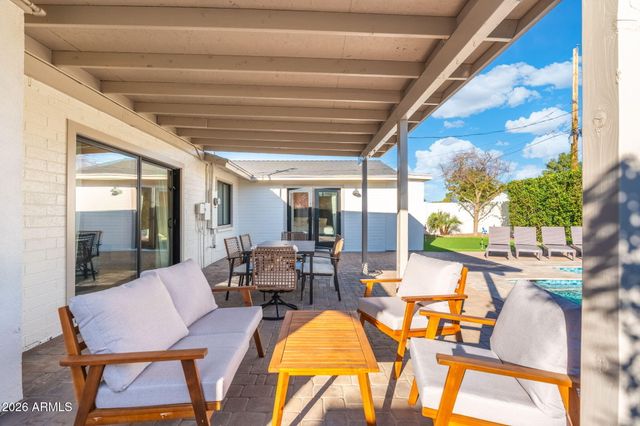 4842 E FAIRMOUNT Avenue, Phoenix, AZ 85018