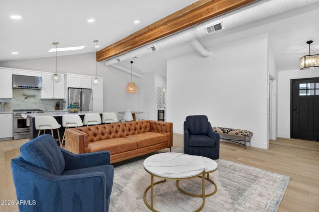 4842 E FAIRMOUNT Avenue, Phoenix, AZ 85018