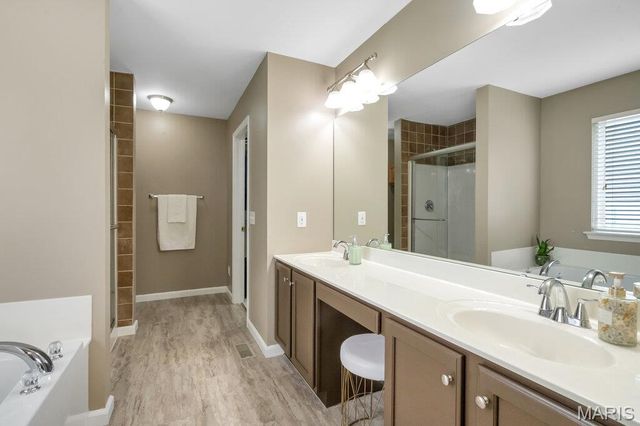 8110 Glen Arbor Drive, Lake St Louis, MO 63367