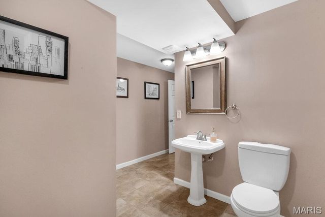 8110 Glen Arbor Drive, Lake St Louis, MO 63367