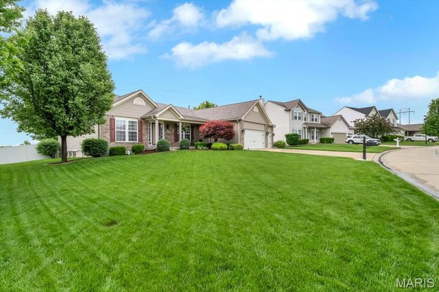 8110 Glen Arbor Drive, Lake St Louis, MO 63367