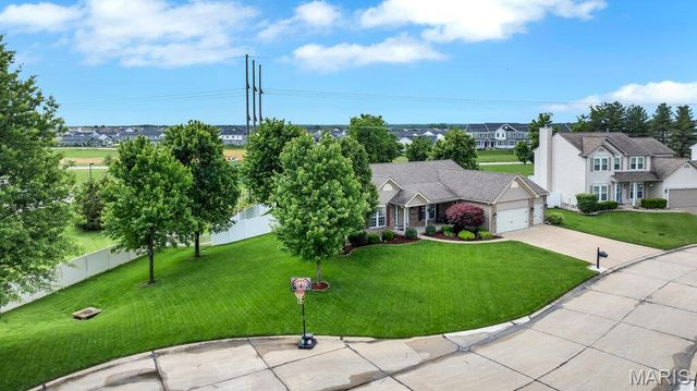 8110 Glen Arbor Drive, Lake St Louis, MO 63367