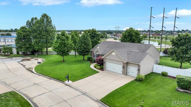 8110 Glen Arbor Drive, Lake St Louis, MO 63367