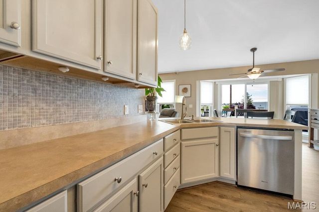 8110 Glen Arbor Drive, Lake St Louis, MO 63367