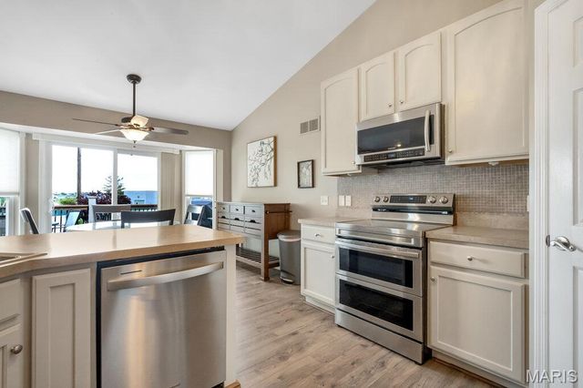 8110 Glen Arbor Drive, Lake St Louis, MO 63367