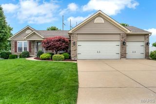 8110 Glen Arbor Drive, Lake St Louis, MO 63367
