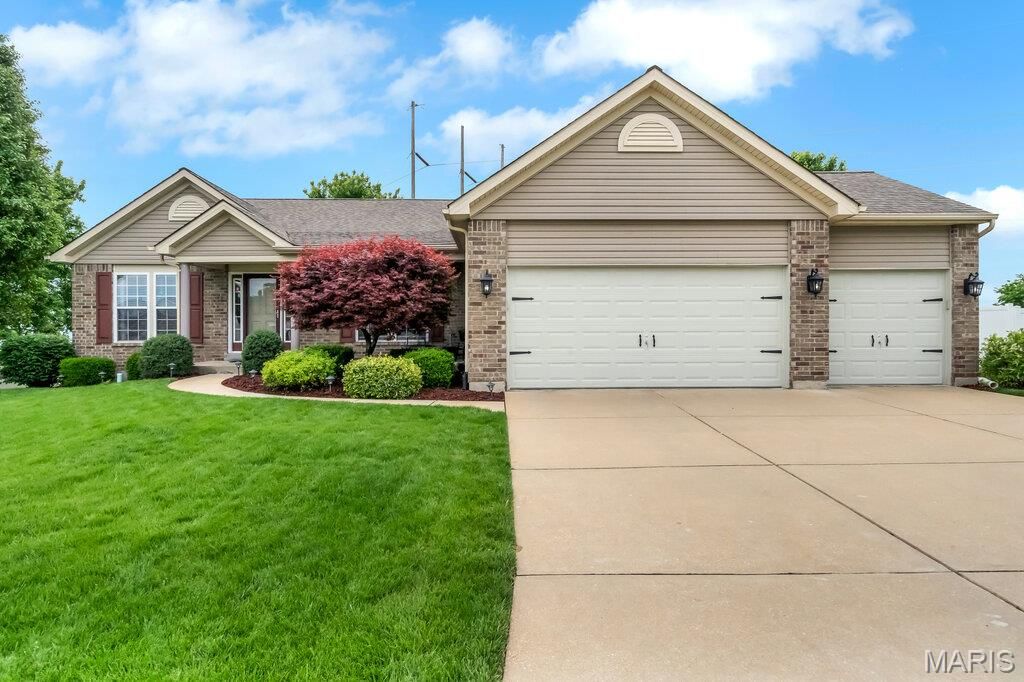 8110 Glen Arbor Drive, Lake St Louis, MO 63367