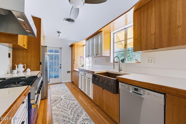 1624 W LEWIS Avenue, Phoenix, AZ 85007