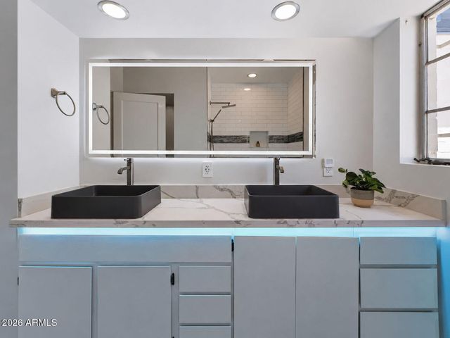 1624 W LEWIS Avenue, Phoenix, AZ 85007