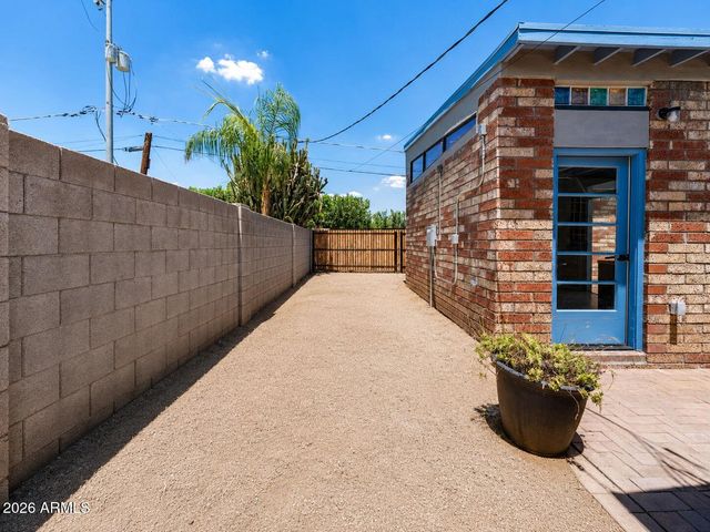 1624 W LEWIS Avenue, Phoenix, AZ 85007