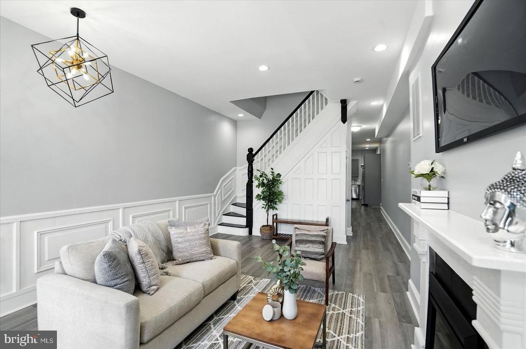 1628 E BIDDLE ST, Baltimore, MD 21213