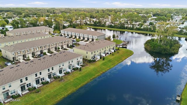 60 Bella Lago Circle, Port Orange, FL 32129