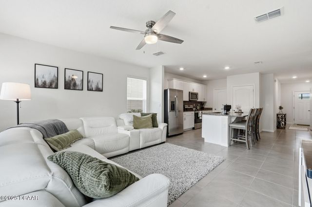 60 Bella Lago Circle, Port Orange, FL 32129