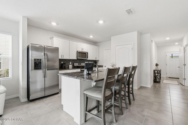 60 Bella Lago Circle, Port Orange, FL 32129