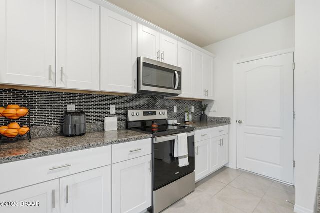 60 Bella Lago Circle, Port Orange, FL 32129