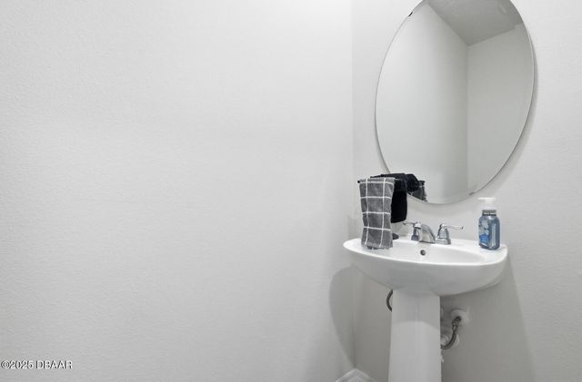 60 Bella Lago Circle, Port Orange, FL 32129