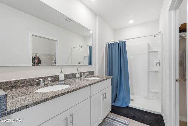 60 Bella Lago Circle, Port Orange, FL 32129