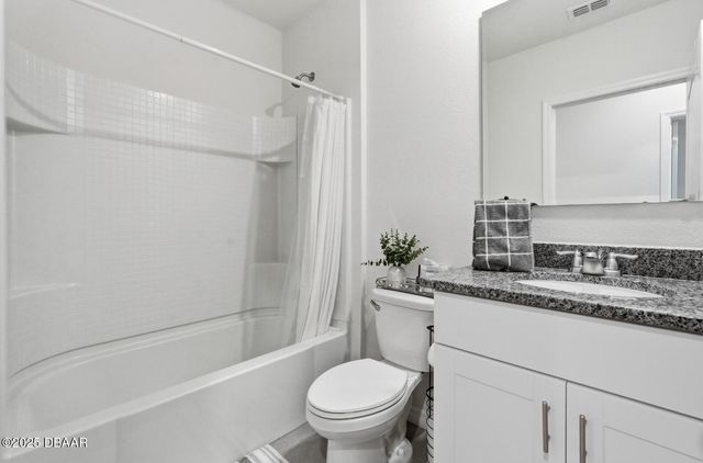 60 Bella Lago Circle, Port Orange, FL 32129