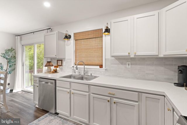 35515 WILDERNESS SHORES WAY, Locust Grove, VA 22508