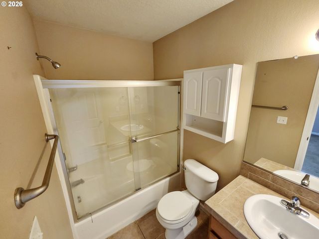 2131 BABBITT Ct, Forest Grove, OR 97116